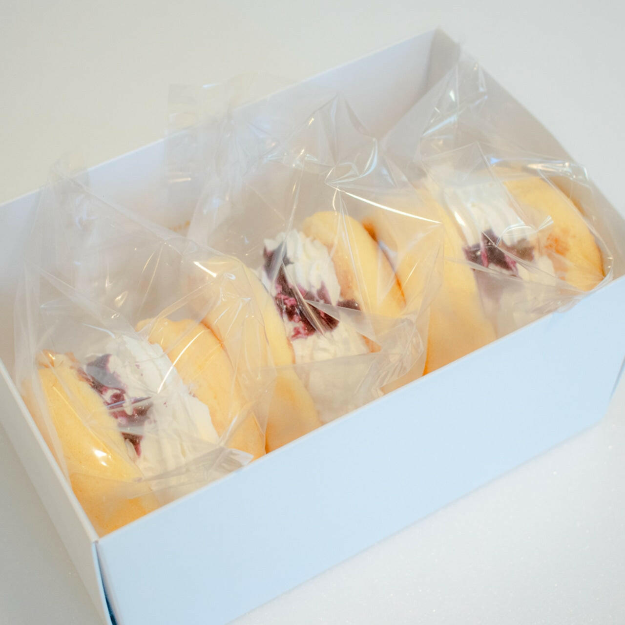 PREMIUMレアチーズふわふわパンケーキ3個入(ブルーベリー).