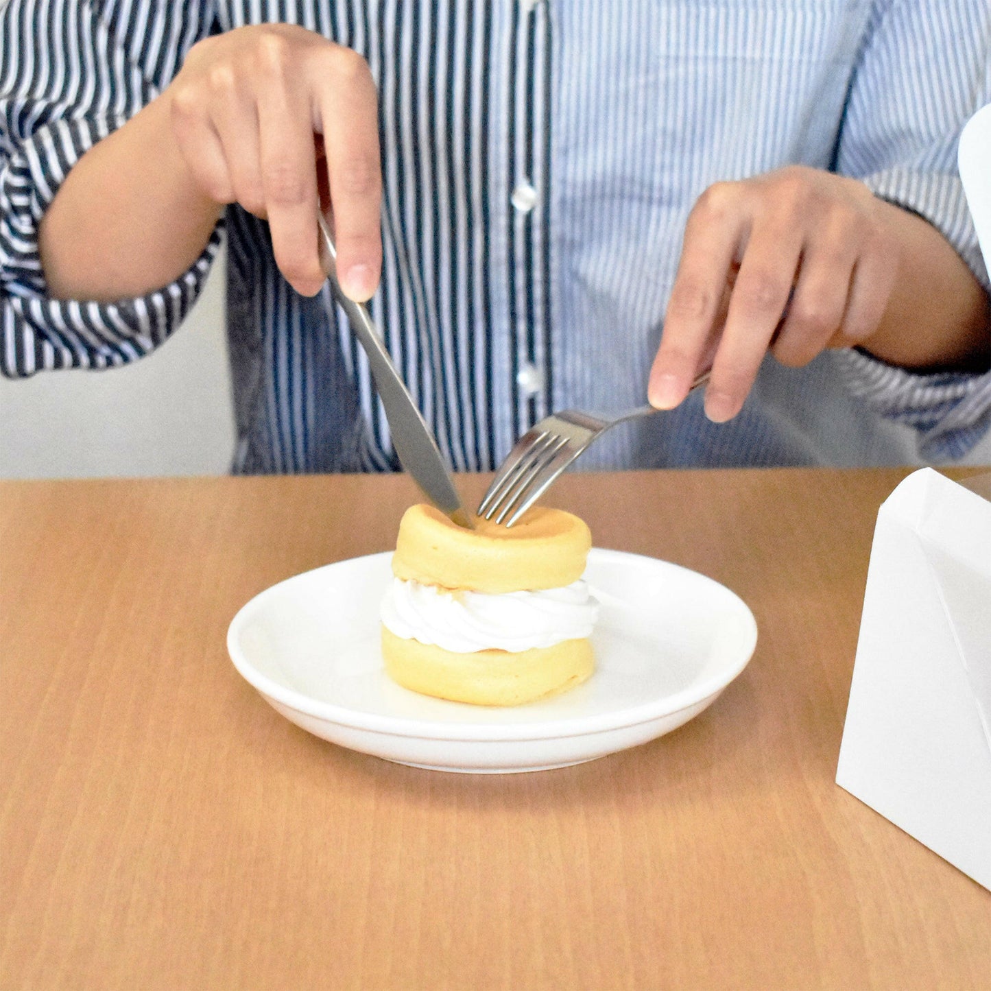 ふわふわパンケーキ3種3個入(プレーン・コーヒー・紅茶).